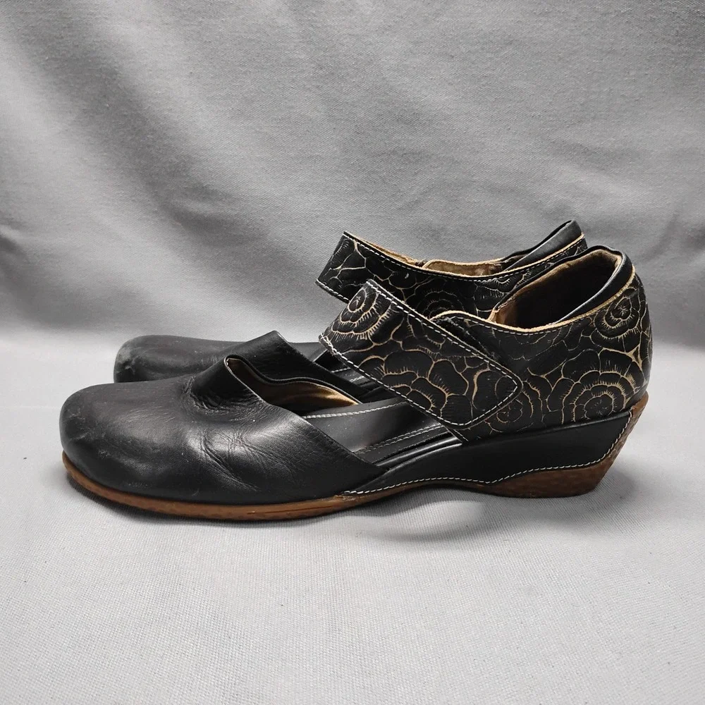 Spring Step L'Artiste Womens 42 Black Leather Floral Mary Jane Wedge Shoes